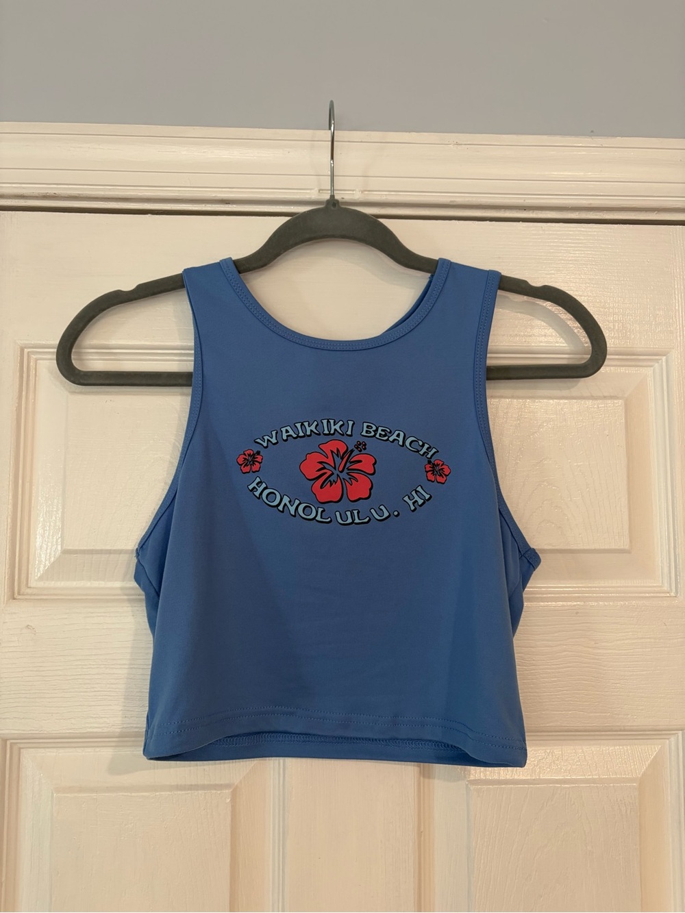 SHEIN Blue Graphic Hibiscus Crop Tank